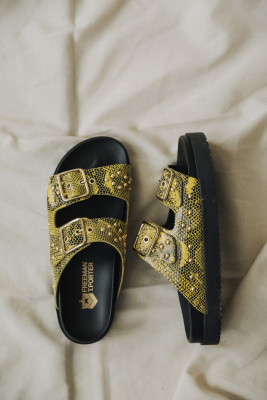 Sandales plates motif...